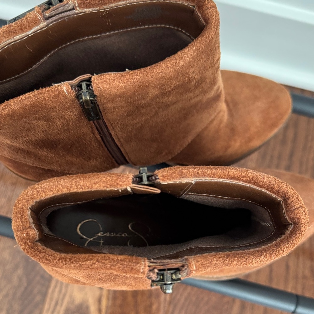 Jessica Simpson Brown Ankle Boots - Picture 5 of 6